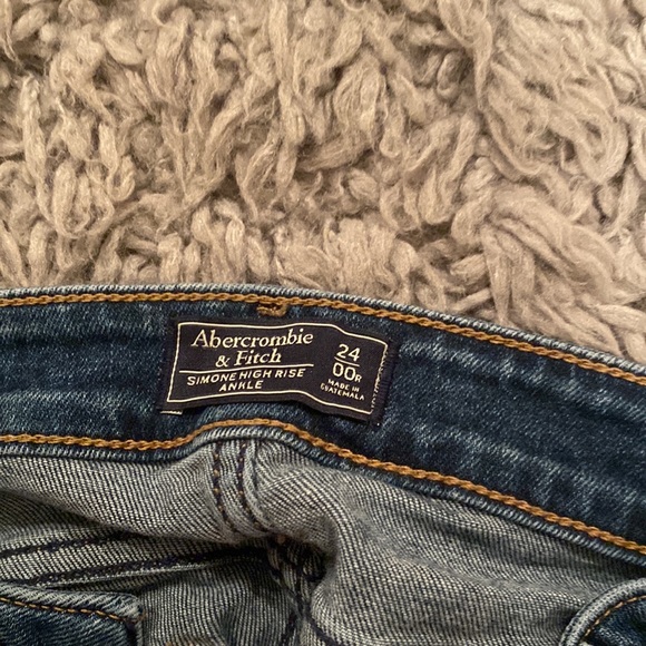 Great jeans - Picture 3 of 4